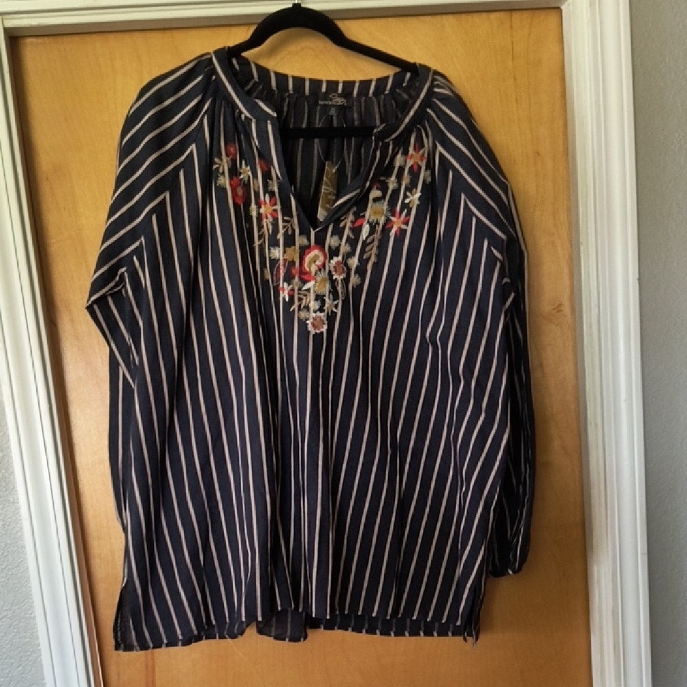 Suzanne Betro Striped Embroidered Women's Top